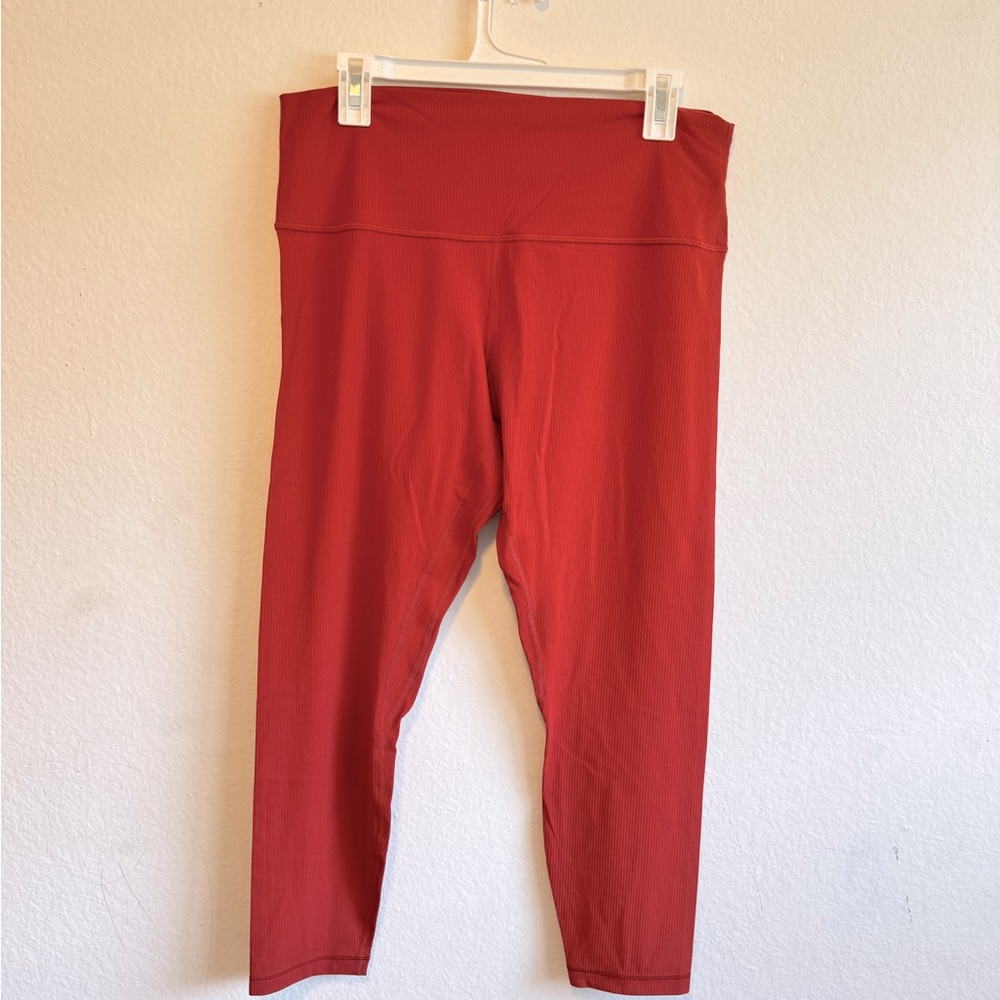 Lululemon Ribbed Align Leggings 25”. Size 14.